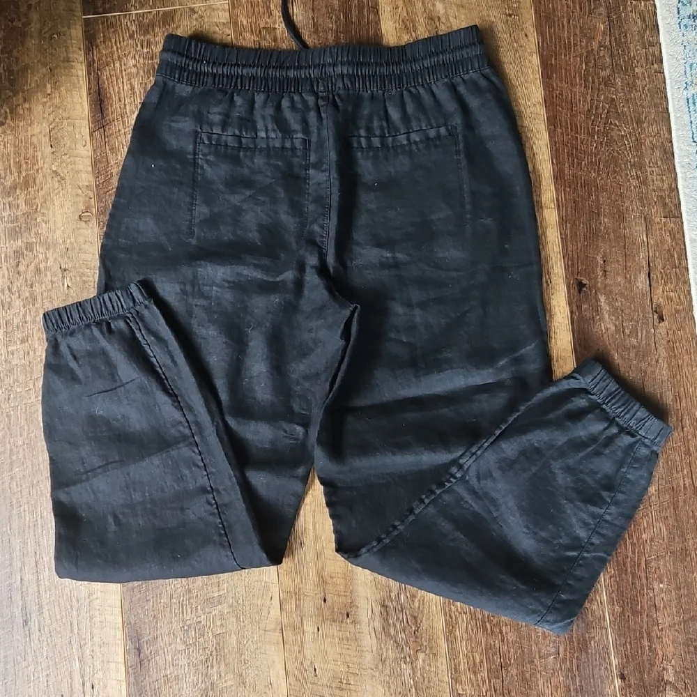 Black Jogger Sweatpants with Elastic Cuffs - Picture 4 of 6